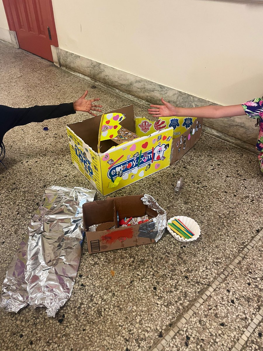 Grade 4/5s getting ready to sail into summer with these boats constructed with recycled materials ⛵️
