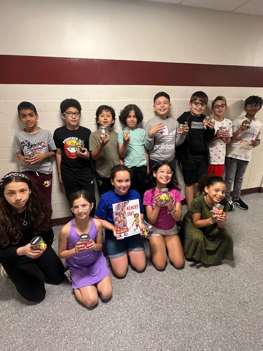 RpMidland's tweet photo. Ms. Mizzoni's 4th Grade made memory jars to forever remember their 2022-2023 school year! https://t.co/hARYn2h8Oj