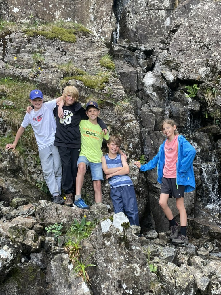 WCPSport's tweet photo. An amazing hike today for the Year 6 Golden Eagle crew. Just arrived to our hostel and all in great spirits… if not a little smelly! #EagleHouseSport #EHGoldenEagle @NW_Active @visit_snowdonia https://t.co/VUhdr13UDc