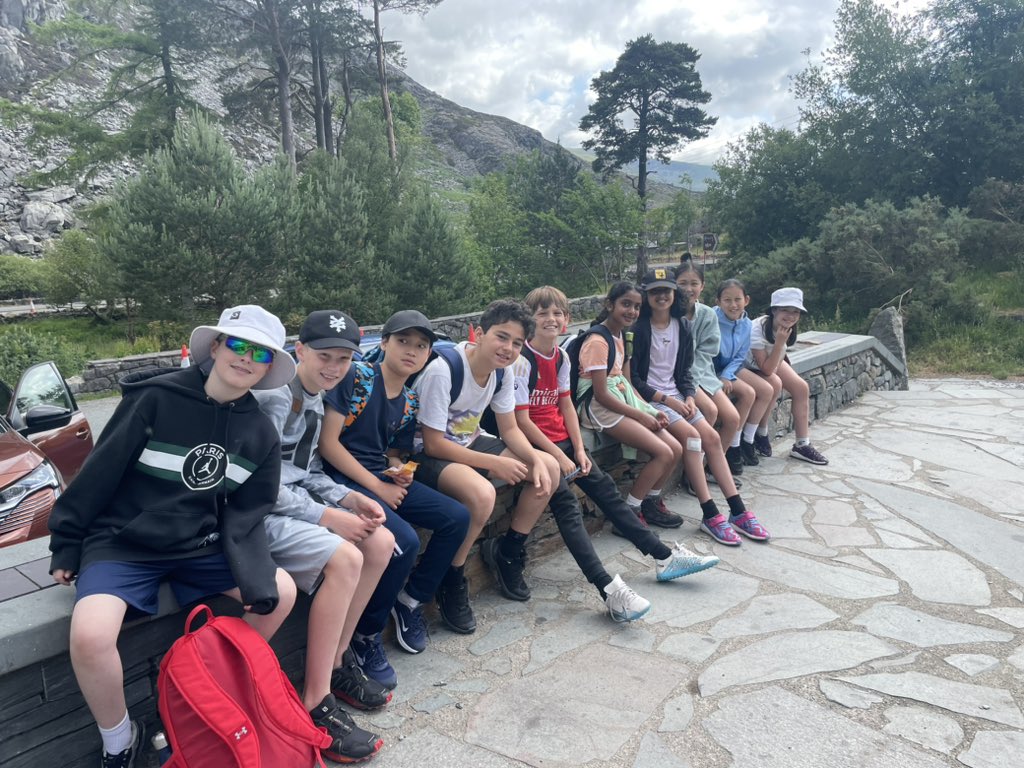 WCPSport's tweet photo. An amazing hike today for the Year 6 Golden Eagle crew. Just arrived to our hostel and all in great spirits… if not a little smelly! #EagleHouseSport #EHGoldenEagle @NW_Active @visit_snowdonia https://t.co/VUhdr13UDc