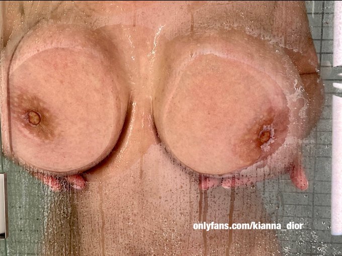 Hi new shower video with mommy LinkInBio 💎🚿 RT https://t.co/6xTzZOEU2U