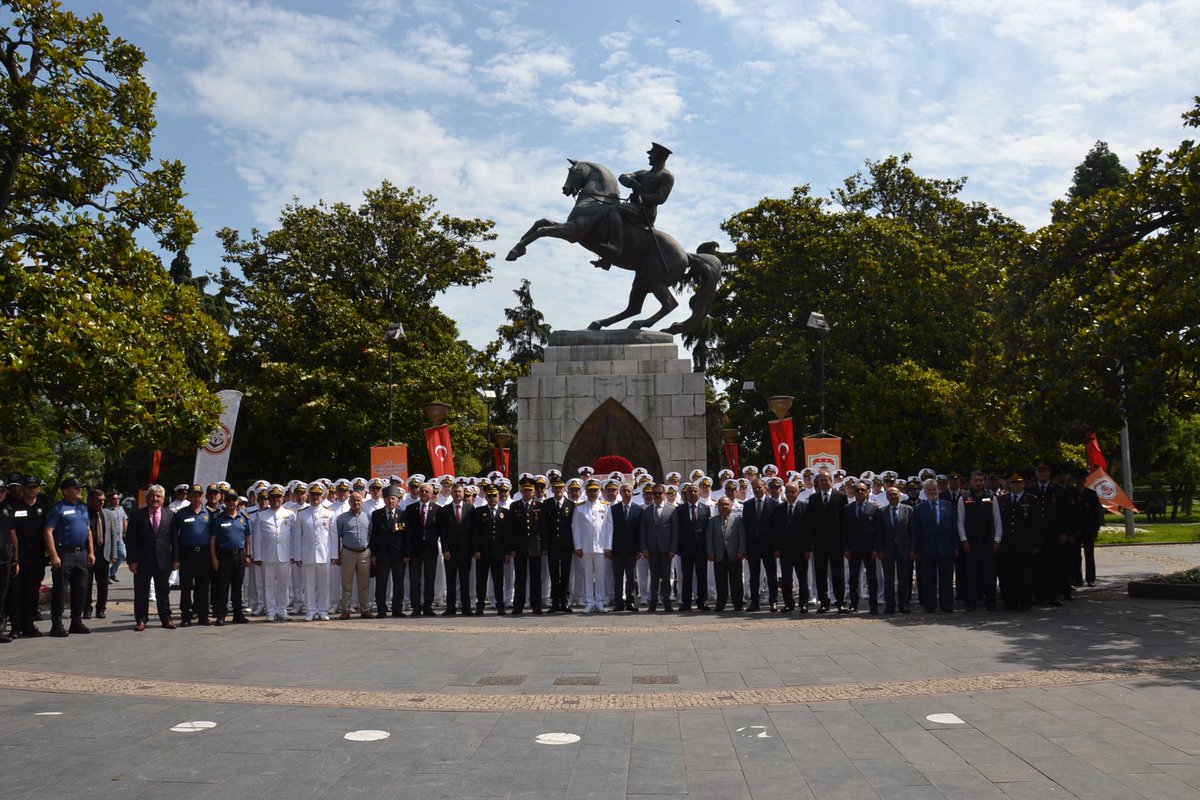 Komutanlığımızın 41’inci yıl dönümünü ülke genelinde törenlerle ve çeşitli etkinliklerle kutlanmıştır.
#sahilgüvenlik41yaşında
