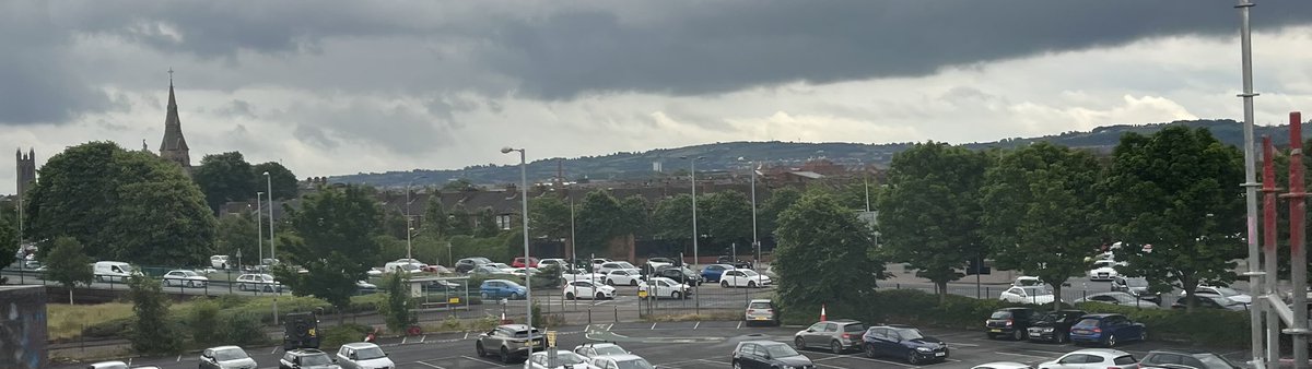 Massive queues of traffic throughout Belfast City Centre as far as flyover & Short Strand. Picture taken from @Translink_NI while I scroll twitter, drink my coffee and will be home in 10 minutes #modalshift @CEOTranslink_NI