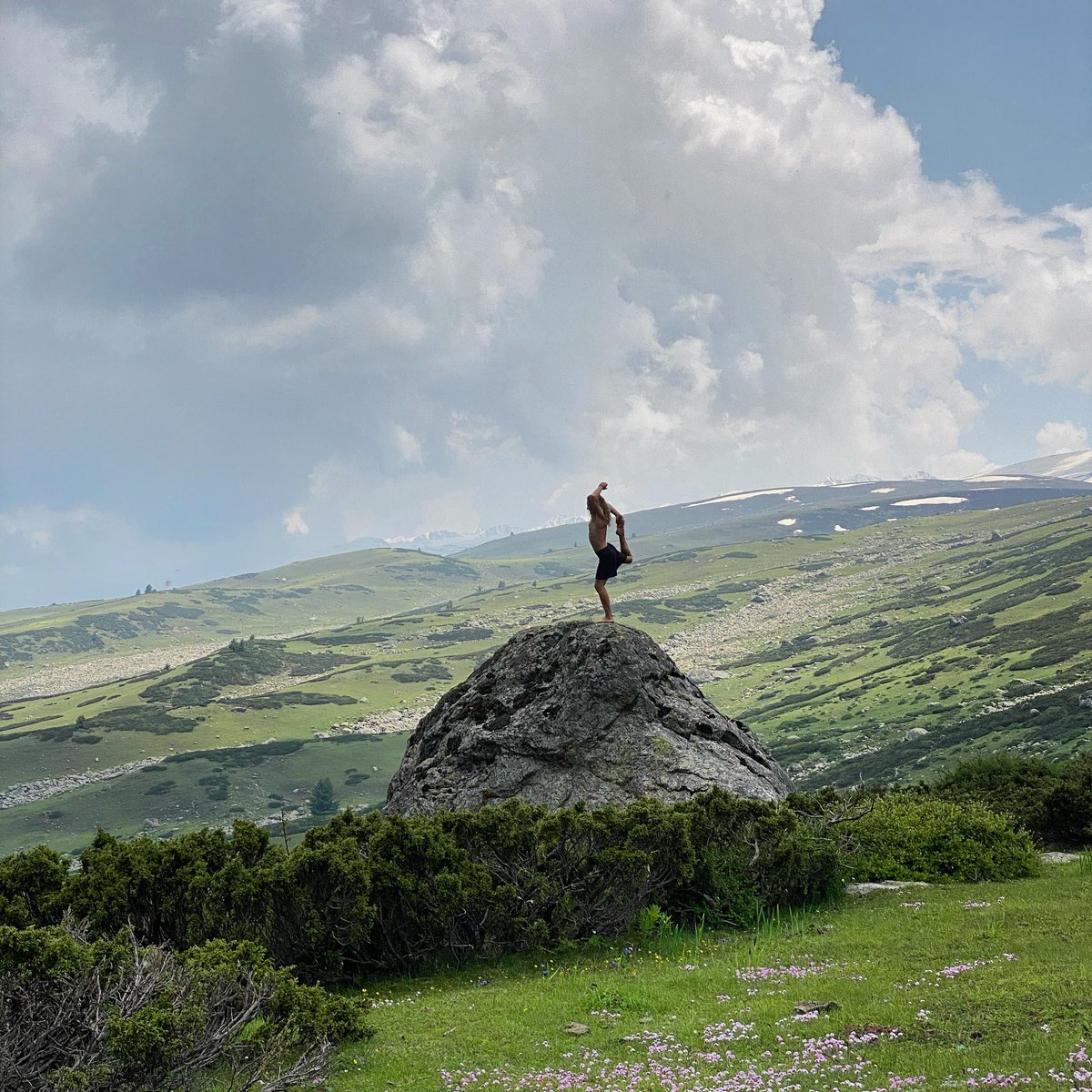 httadventures's tweet photo. Yoga is a journey that one takes from self to self and through self. Happy International Yoga Day 2023.
*

*

*

*

#internationalyogaday2023 #httadventures #jktourism #incredibleindia https://t.co/t03i6JM37e