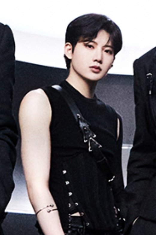 PEOPLE DIED AND IT'S JUST #JUNKYU EXPOSED SHOULDERS