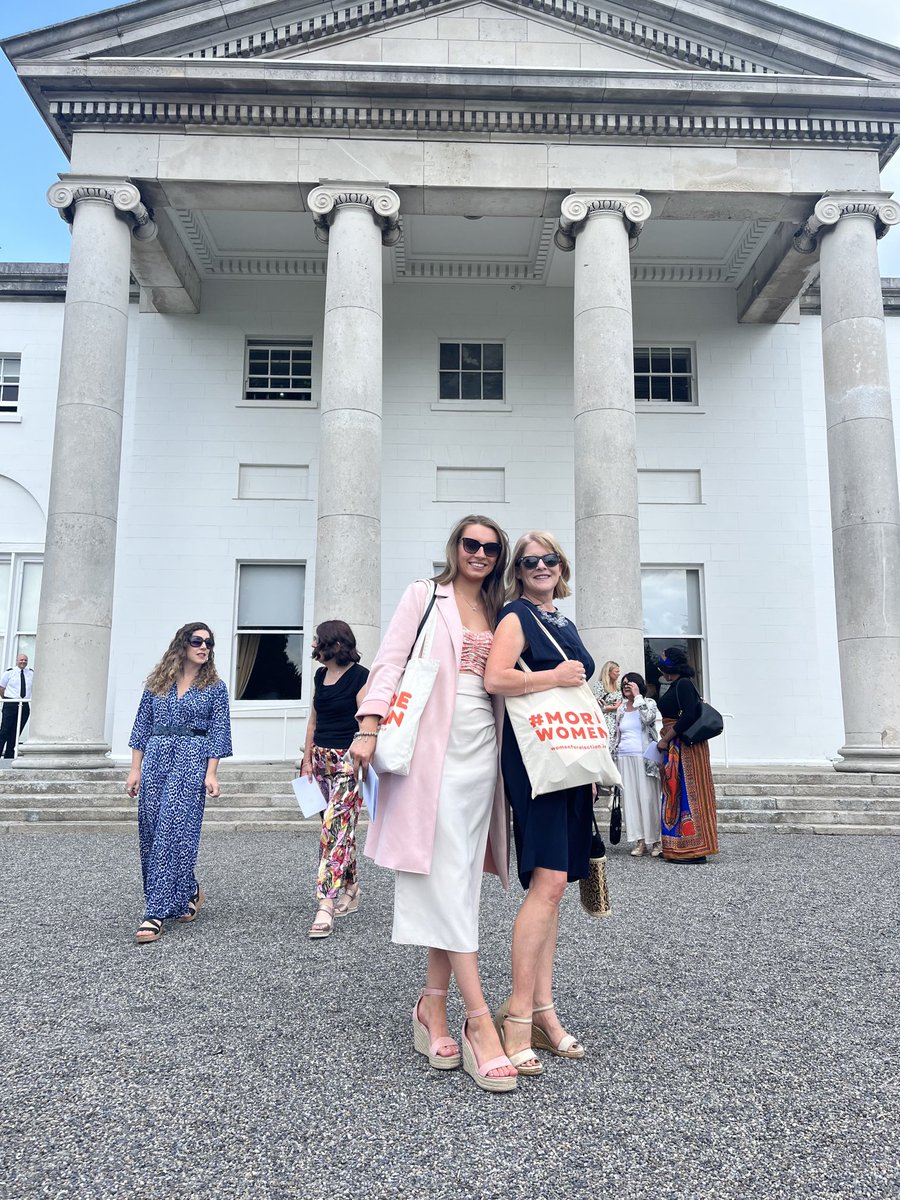 Of course we brought our #WomenForElection totes to the #Áras! Great day celebrating women and marking the 50th anniversary of the ⁦@NWCI⁩ ⁦@Aimeekane06⁩ & ⁦@women4election⁩ #morewomen #electwomen