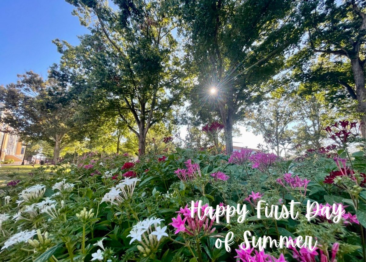 Happy first day of Summer, Bearkats! It has definitely FELT like summer, but now we can say it is official! The Office of Alumni Relations and Annual Giving wishes you the best summer vacation. Stay hydrated and have fun! 🏝

How are you spending the summer?
