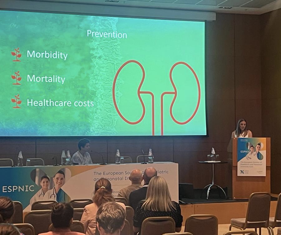 Anna Leather tweet media