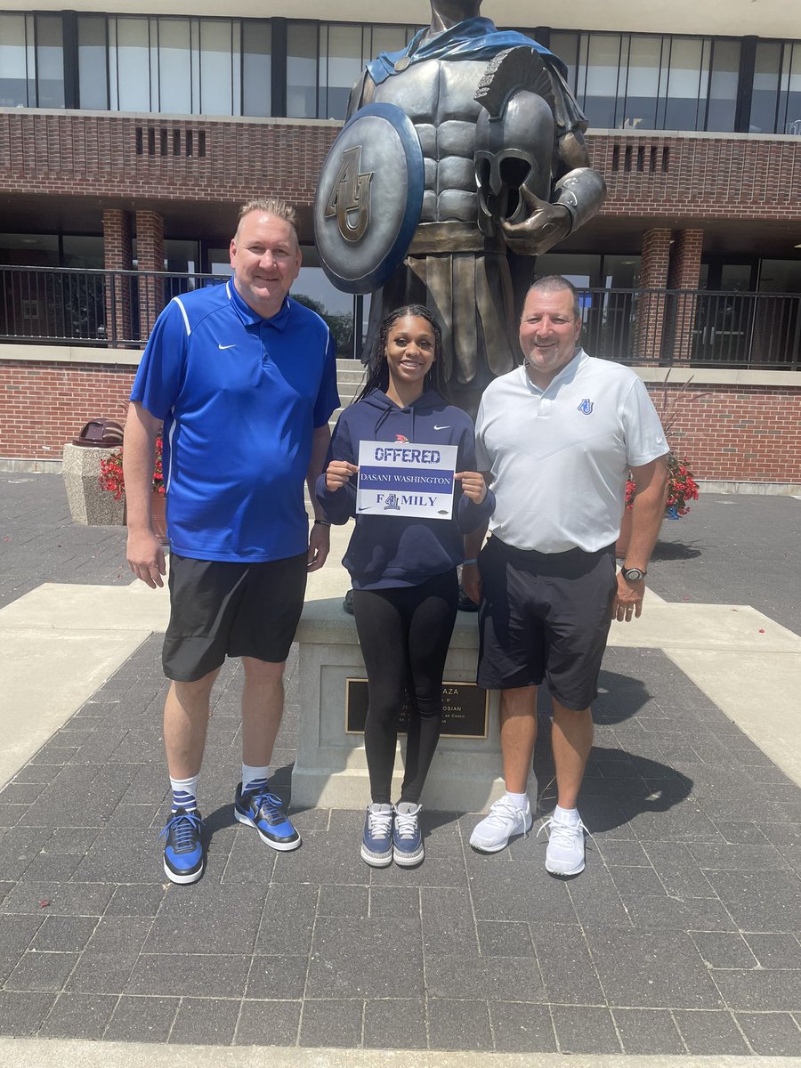 DasaniWashingt7's tweet photo. After a great visit with @AUSpartanWBB I am beyond blessed to receive an offer from Aurora University!💙 https://t.co/PNTDsvKJQ9