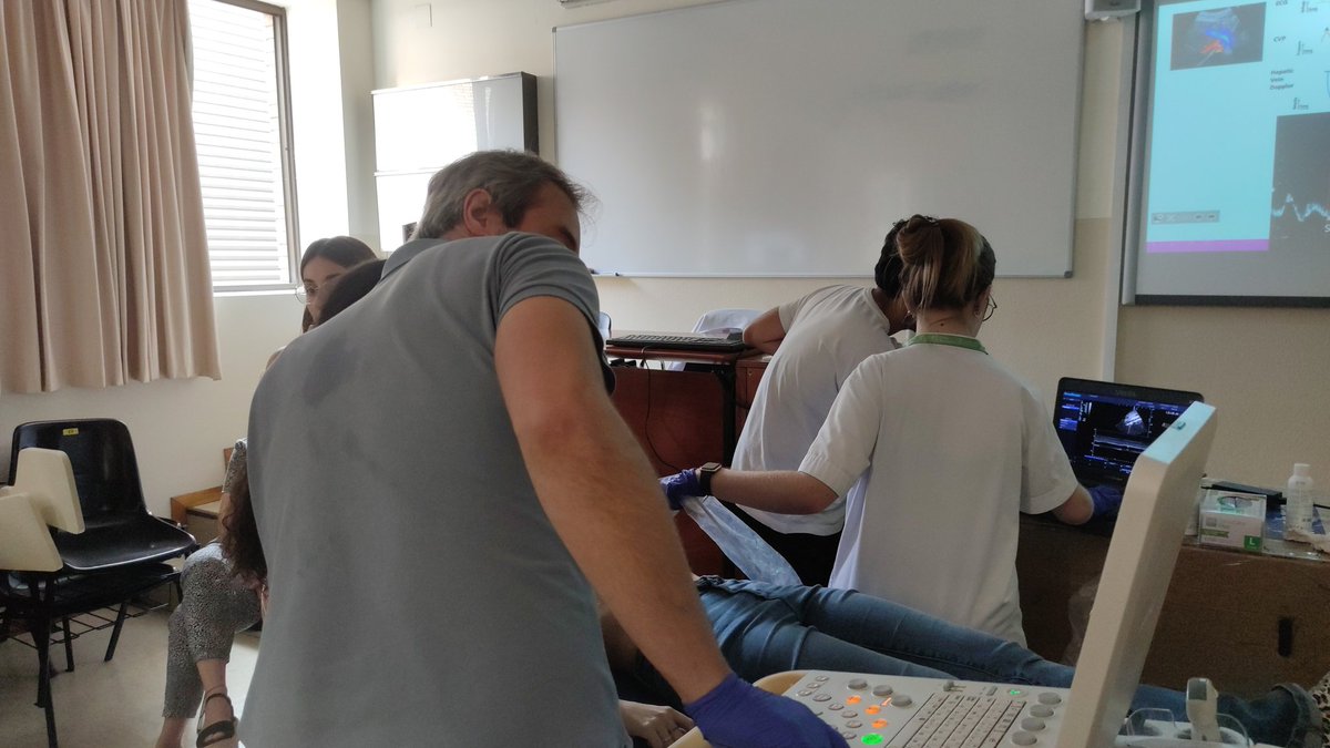 Alícia Molina Andújar (@amolina_andujar) on Twitter photo Aprendiendo POCUS 💧 de la mano del maestro Piñeiro en el curso #DAPOCUS
<a href="/e_guiol/">Elena Guillén-Olmos</a> <a href="/Victor4Escudero/">Víctor Escudero</a> Aprendiendo POCUS 💧 de la mano del maestro Piñeiro en el curso #DAPOCUS
<a href="/e_guiol/">Elena Guillén-Olmos</a> <a href="/Victor4Escudero/">Víctor Escudero</a>