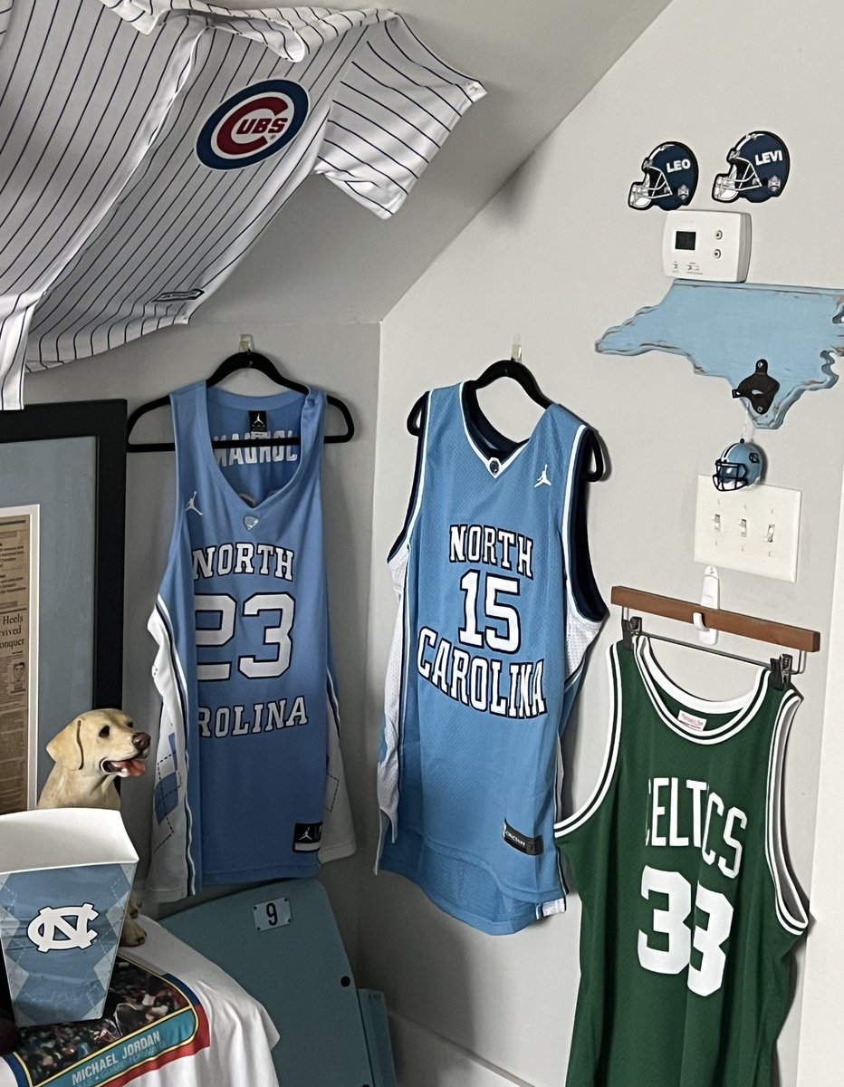 @Fanatics This. Whatever this is. Tons of jerseys hanging in my sports room.