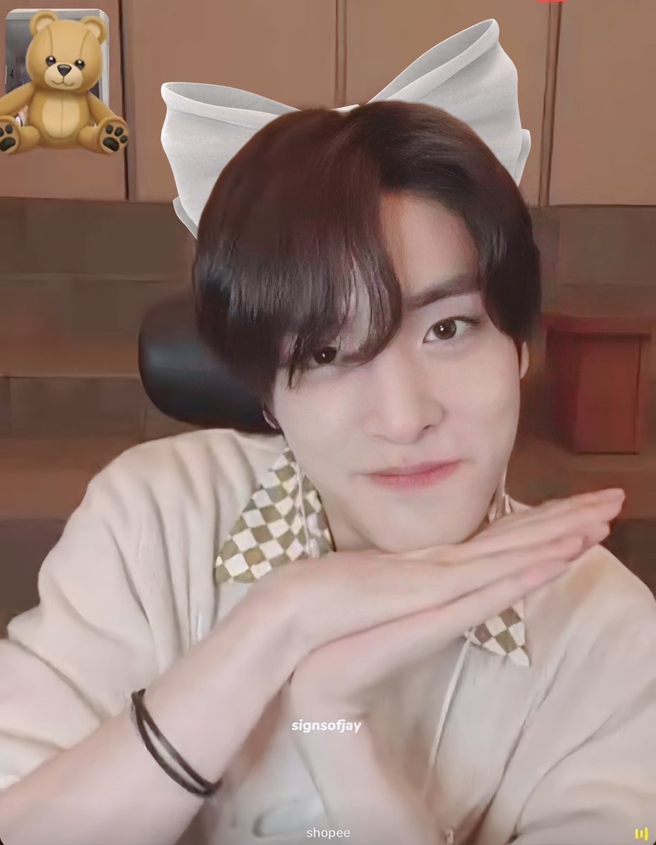 bluebellxe's tweet image. Babygirl 🎀