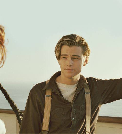 megrose_pt's tweet photo. $250 000 to get lost at sea when you can stream the movie for free and get lost in his eyes https://t.co/4lIYViTDnh