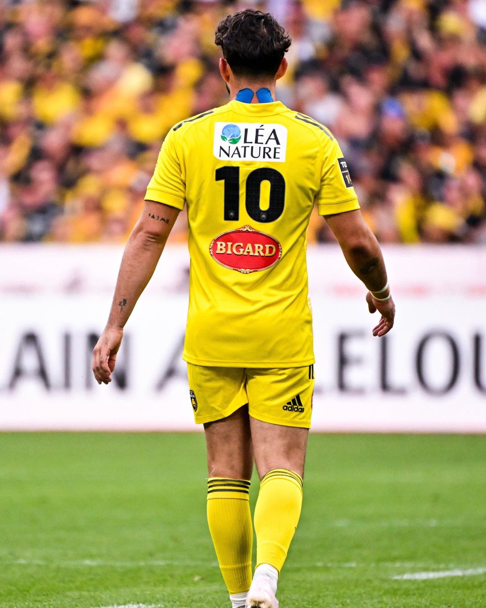 Première année inoubliable malgré tout. Merci aux supporters et au <a href="/staderochelais/">Stade Rochelais</a> de m'avoir accueilli dans la famille. Hâte de vous retrouver pour la suite de nos aventures. 💛🖤