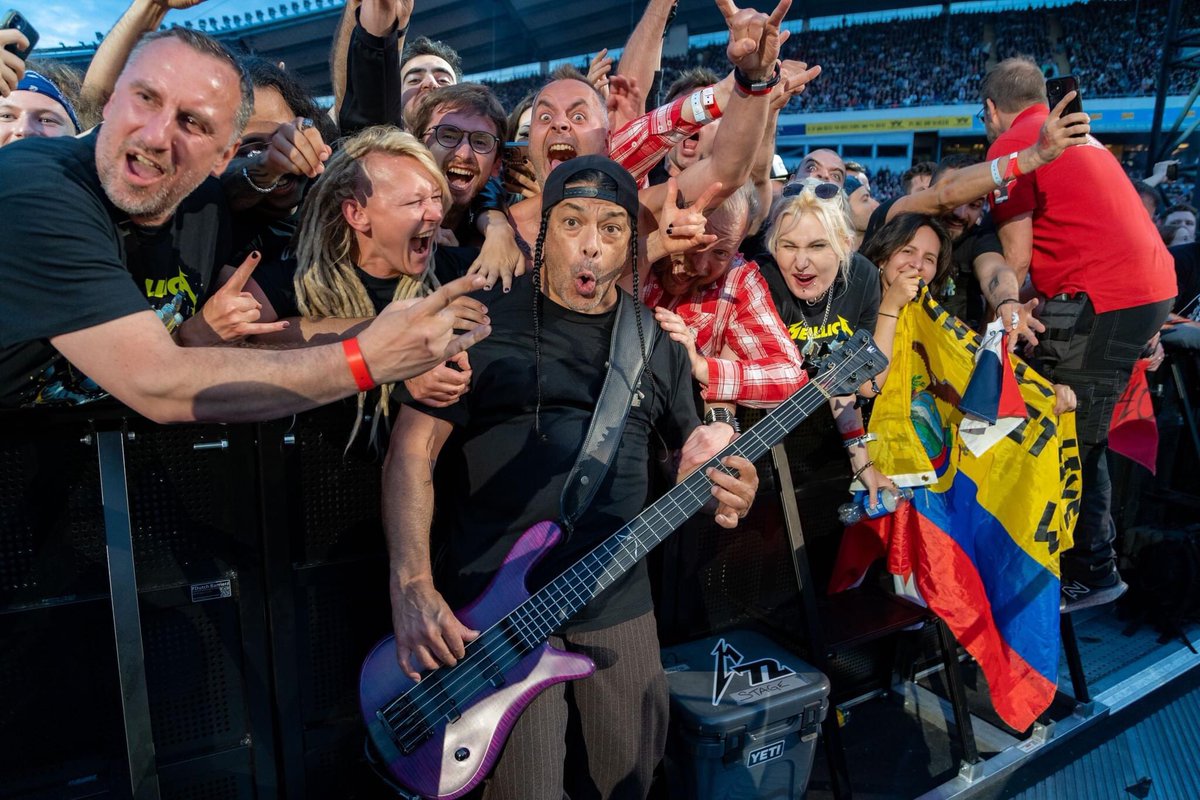 📸 @Metallica: Presentación en el Ullevi Stadium de Gothenburg, Suecia 🇸🇪 18 de Junio 2023. Tour: M72 World Tour’23.
#Metallica #M72Gothenburg #Gothenburg #M72WorldTour #M72 #NoRepeatWeekend #Album72Seasons #FifthMember #MetFans #MetFamily #METALLICASince1981