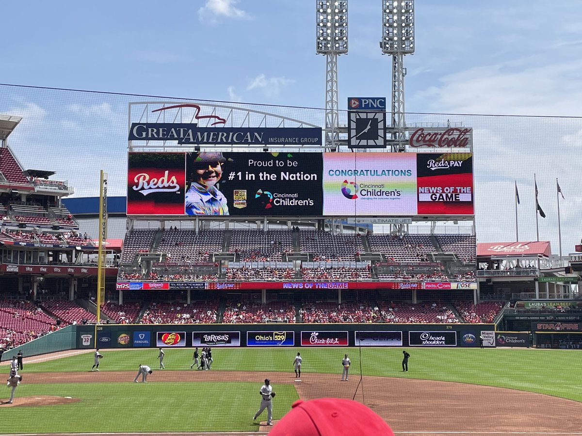 Proud to work for #1 ⁦⁦<a href="/CincyKidsRad/">Cincy Kids Radiology</a>⁩ ⁦⁦<a href="/CincyChildrens/">Cincinnati Children's</a>⁩; Make it 11 in a row ⁦<a href="/Reds/">Cincinnati Reds</a>⁩!