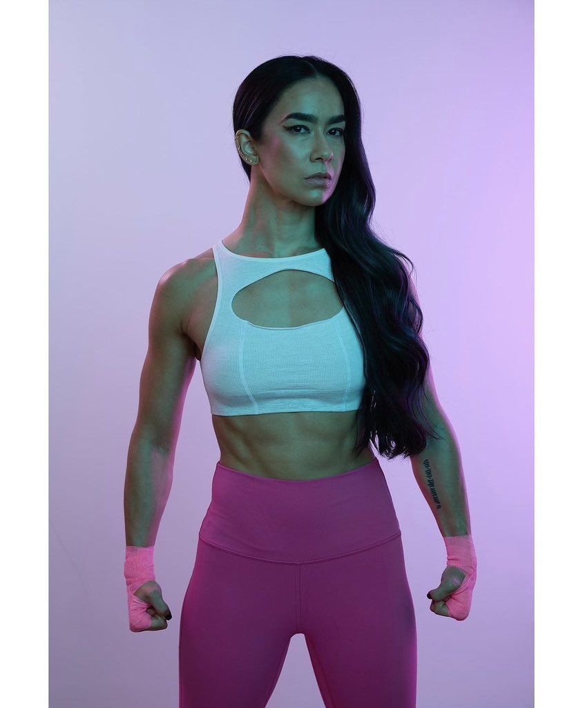 If you’re a fan of AJ Mendez (AJ Lee) and want to see her return to the ring, LIKE and RT this tweet! And if you’re not following me, follow me,I follow back! I’m trying to get to 400 followers before #ForbiddenDoor! Thank you! #AEW #WomenOfWrestling @TheAJMendez #AJMendez #AJLee