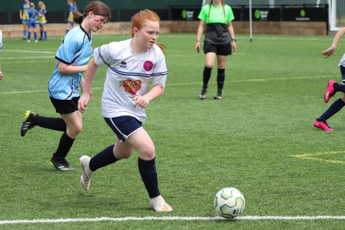 Check out all the photos from the first day of the @HarrodSport Women's & Girls' Cup 👇

flic.kr/s/aHBqjAJ5wm

#HSWGcup #NorfolkFootball