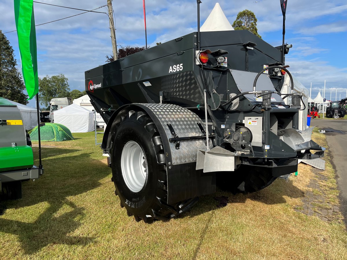 Agri-Spread International - Fertiliser, Lime &amp; Bulk Flowable Product Precision Spreaders

ROYAL HIGHLAND SHOW 2023

Dales Agri Sales 

agrispread.com