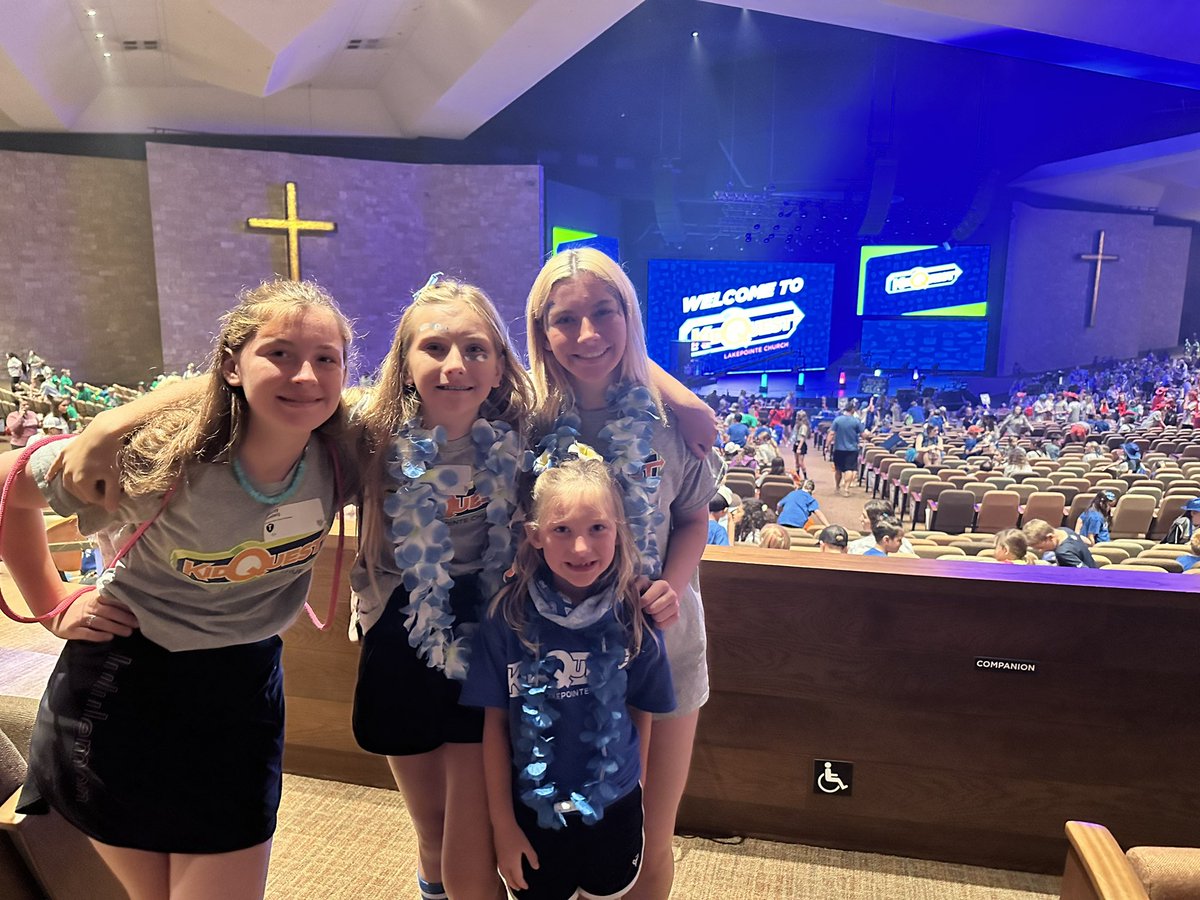 ReillyLundberg's tweet photo. Volunteering at Lakepointe VBS was an amazing experience!  I had a lot of fun working with my group and being able to volunteer alongside my sisters. 
 “Whoever believes in me …rivers of living water will flow within them.” John 7: 38 #lakepointe -#sisters4life https://t.co/5eTvzeCT8W