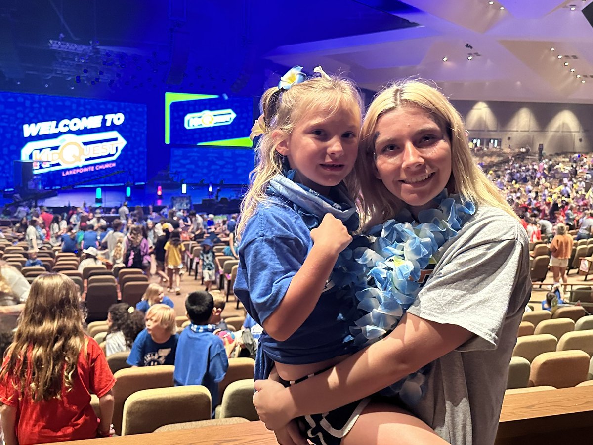 ReillyLundberg's tweet photo. Volunteering at Lakepointe VBS was an amazing experience!  I had a lot of fun working with my group and being able to volunteer alongside my sisters. 
 “Whoever believes in me …rivers of living water will flow within them.” John 7: 38 #lakepointe -#sisters4life https://t.co/5eTvzeCT8W