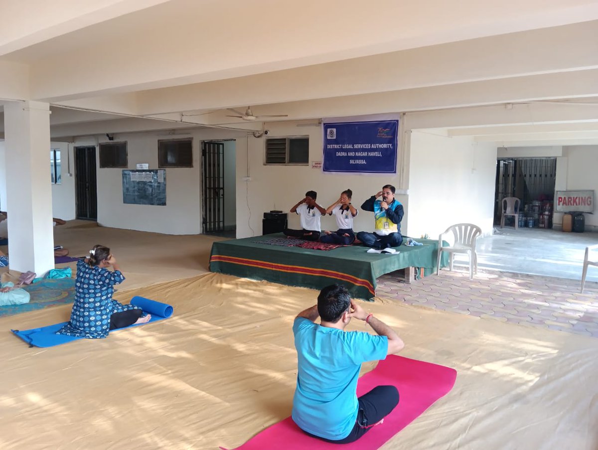 SunilPagar76's tweet photo. Glimpse of celebration of 9th "International Yoga Day -2023" in auspicious presence of Shri.S. S. Adkar PDJ ,Shri.A. A. Bhosale CJM ,and Smt.B. H. Parmar, JMFC at District Legal services ( District Court) and JAIL Authorities, Silvassa, DNHDD https://t.co/90W2efoL8t