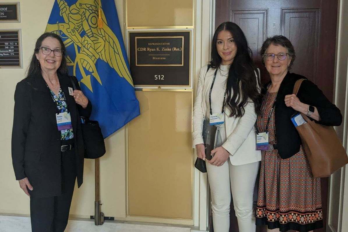 Thank you to the office of @RepRyanZinke for an open and productive discussion about #PermittingReform and #CarbonCashback. Volunteers from @CCLMontana and @citizensclimate appreciate your time! #GrassrootsClimate #CCL2023