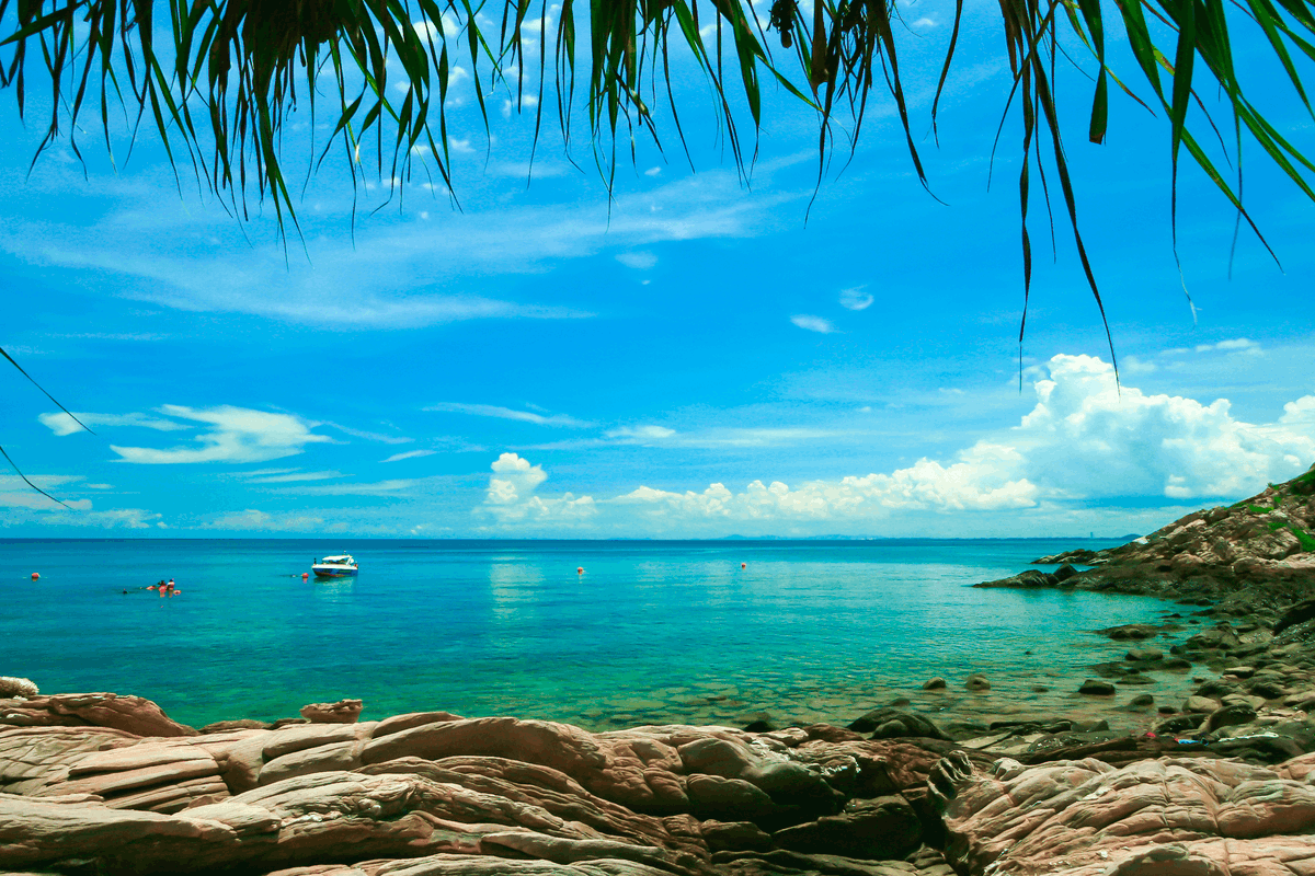 4* Dubai, Hong Kong, Bangkok &amp; Beach
15nts from £2399pp
📅 01 Oct 23
✈️ Fly from Heathrow
🚘 Transfers

🏨3🌟 Rove La Mer Beach, Dubai
🏨4🌟 Dorsett Wanchai, Hong Kong
🏨4🌟 Century Park, Bangkok
🏨4🌟Ao Prao Resort, Koh Samet

To Book:
📞Call us on 0800 3164 379