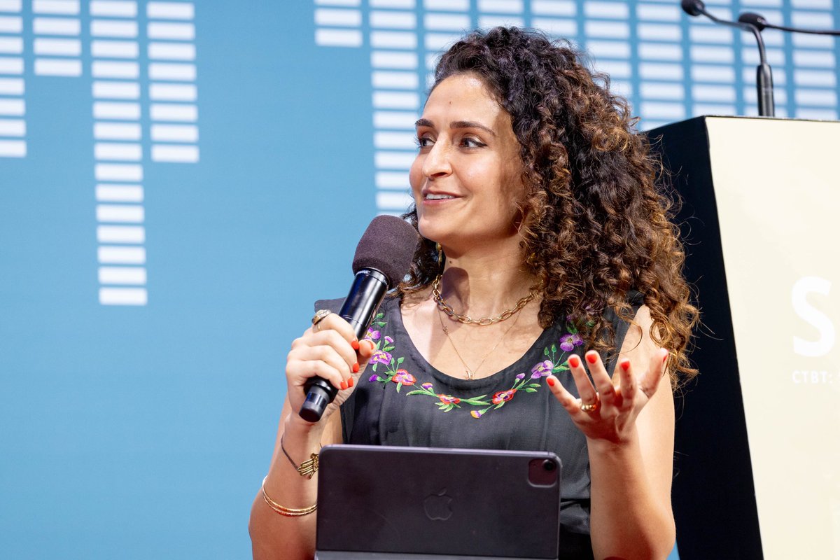 I had the privilege of moderating an exceptional panel at #SnT2023 that holds a special place in my heart. The discussion went beyond the inclusion of women and young people at the table and delved into the important topic of #accessibilitymatters.