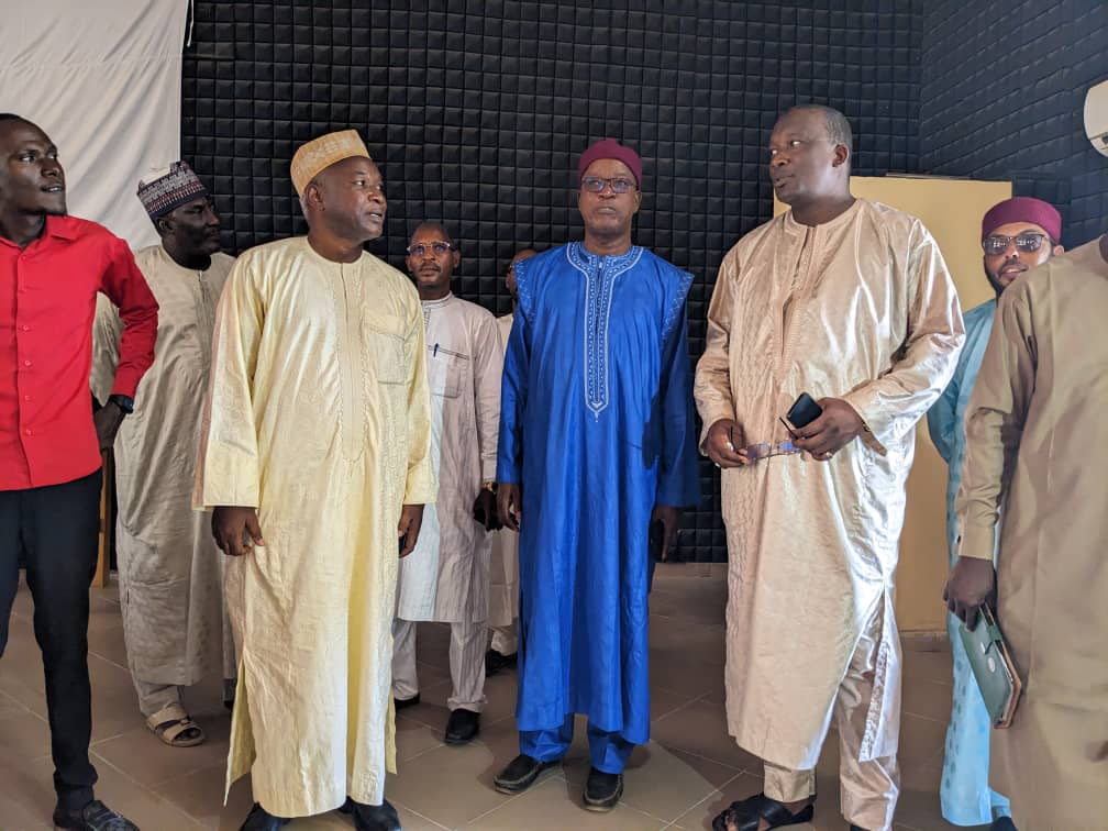 Mission de travail à l’Université deDiffa <a href="/UniversiteDiffa/">Université de Diffa</a> du Secrétaire Général Adjoint du Ministère de l’Enseignement Supérieur et de la Recherche, Pr Alio MAHAMANE #Diffa #Niger