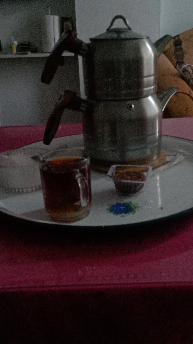 İyi aksamlar akşam çayına buyrun