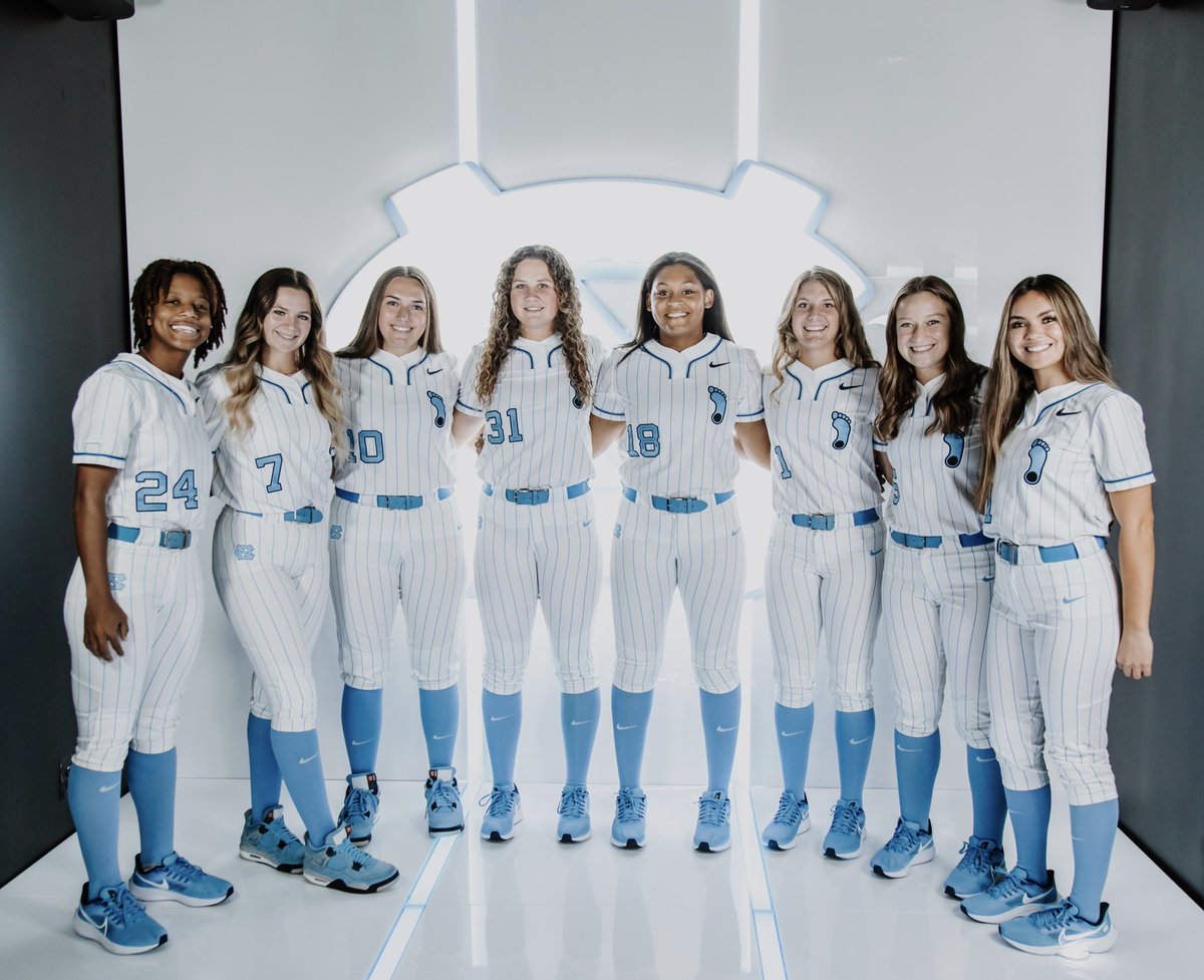 𝟐𝟎𝟐𝟑 𝐒𝐈𝐆𝐍𝐈𝐍𝐆 𝐂𝐋𝐀𝐒𝐒 ✅

Can’t wait to get these eight Tar Heels on campus 🔜

#GoHeels
