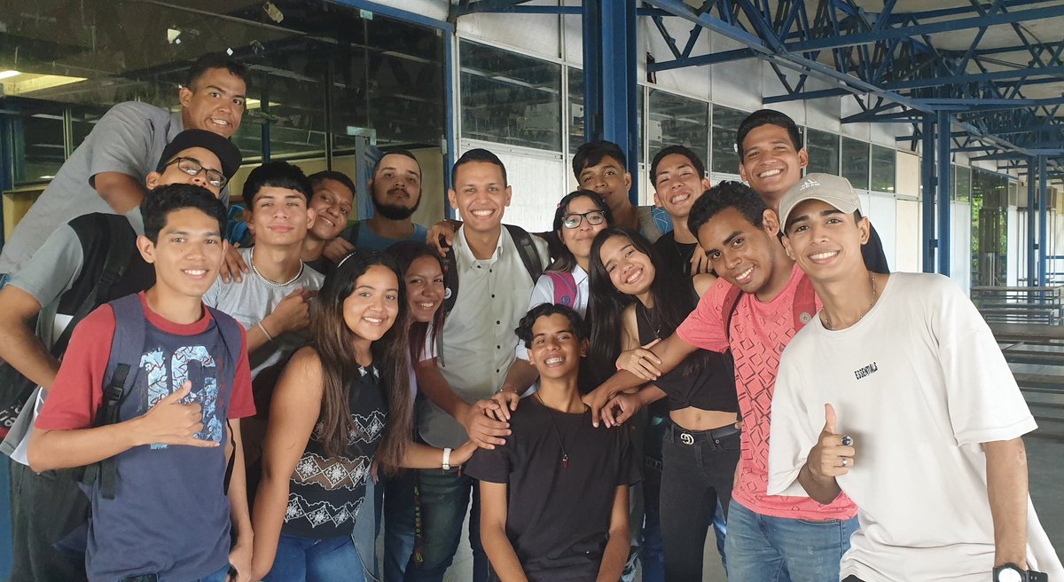 GabrielAllen_ve's tweet photo. Un Feliz cumpleaños a Uno de los Alfas de la Manada Universitaria... 🎂

Mis mejores deseos de éxito para ti mi hermano...💪🏻

El próximo cumple será en Oficina Nueva para tí!💯 https://t.co/0qk2vRxDwv