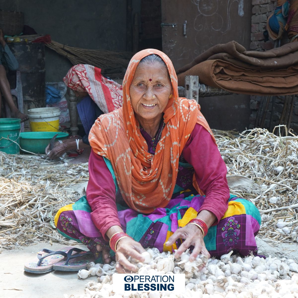 operationbless's tweet image. Thanks to your ❤️ for the hungry and the #hurting, #OBI is able to provide food and life-sustaining programs to families and communities in areas that are #foodinsecure. You are filling their bellies and making them 😊

ob.org/battling-hunge…