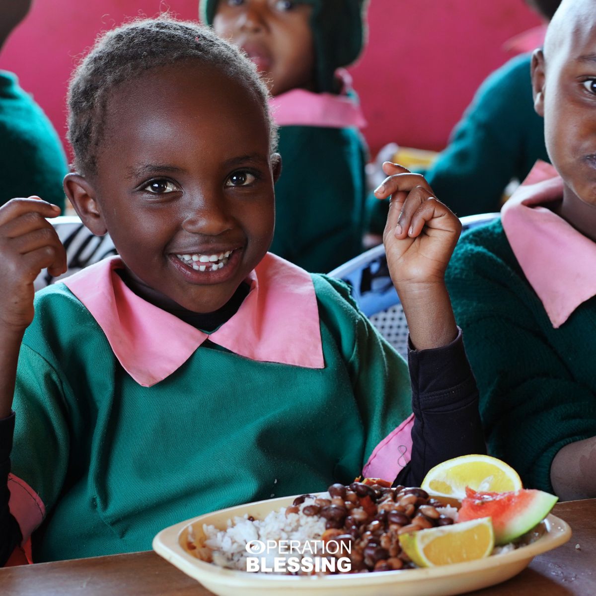 operationbless's tweet image. Thanks to your ❤️ for the hungry and the #hurting, #OBI is able to provide food and life-sustaining programs to families and communities in areas that are #foodinsecure. You are filling their bellies and making them 😊

ob.org/battling-hunge…