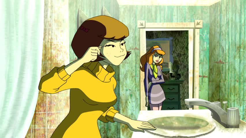 onlyintheozarks's tweet photo. Since when has Fred been so buff? And Velma such a vixen? #rutro #scoobydoo https://t.co/t4m0jkWVAJ