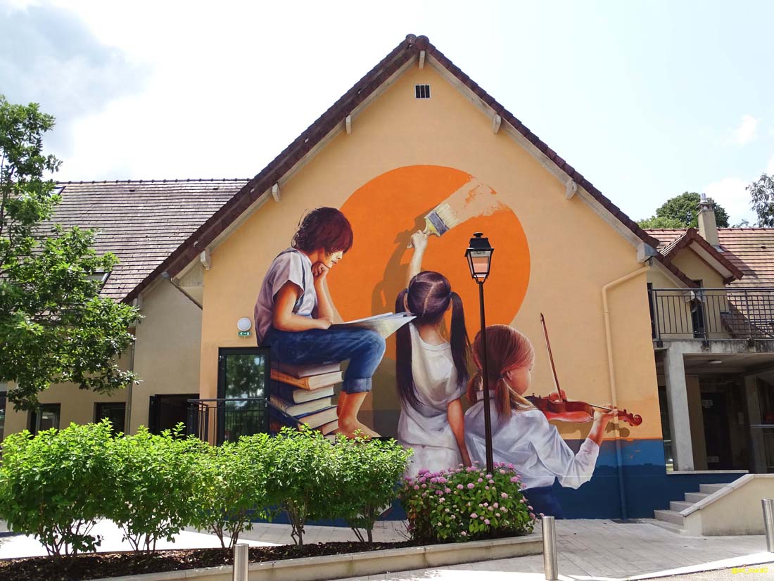 #SaintGermainenLaye #Yvelines Peinture extra fraîche de #Graffmatt <a href="/graffmatt/">GRAFFMATT</a> , Les pratiques culturelles et artistiques favorisent l’ouverture au monde.

En savoir + en suivant ce lien : bit.ly/43QU7Kl
