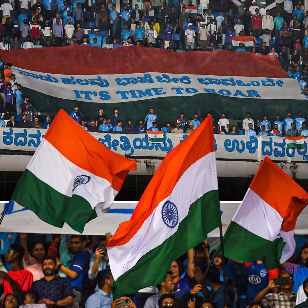 #Bengaluru, 𝘆𝗼𝘂 𝘄𝗲𝗿𝗲 𝗮𝗺𝗮𝘇𝗶𝗻𝗴 𝘁𝗼𝗻𝗶𝗴𝗵𝘁! 🫶

#SAFFChampionship2023 #INDPAK #IndianFootball #BlueTigers #BackTheBlue