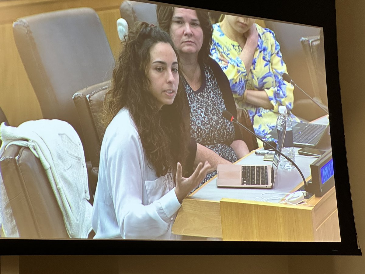 Ashley Wolf tweet media