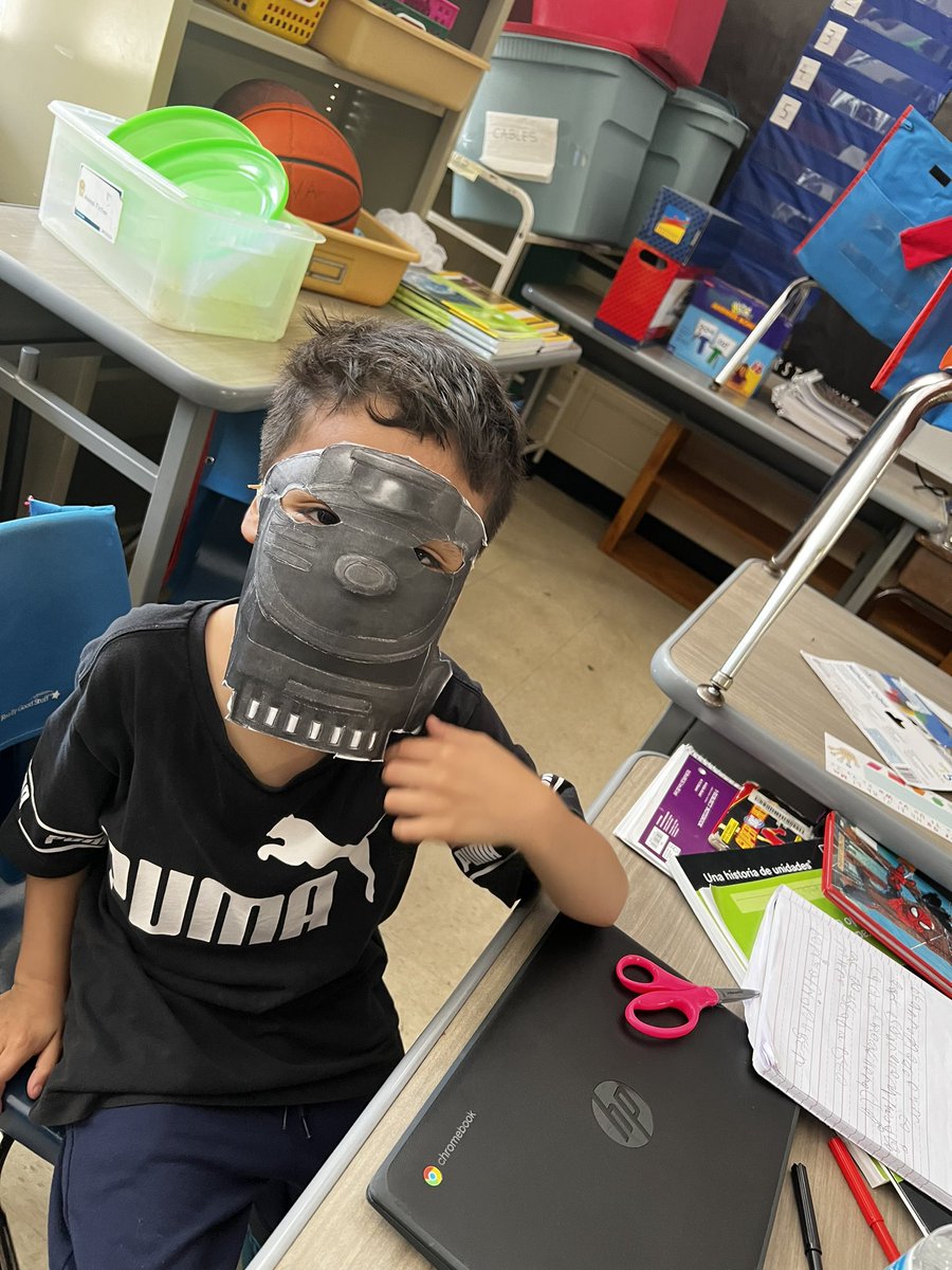 DrWynneLaToya's tweet photo. @ConleyES_AISD 1st grade students getting ready for Reader’s Theater in our #WeRUSH summer learning! They were so excited!!! 💙💛 https://t.co/dB1GHKiBiV