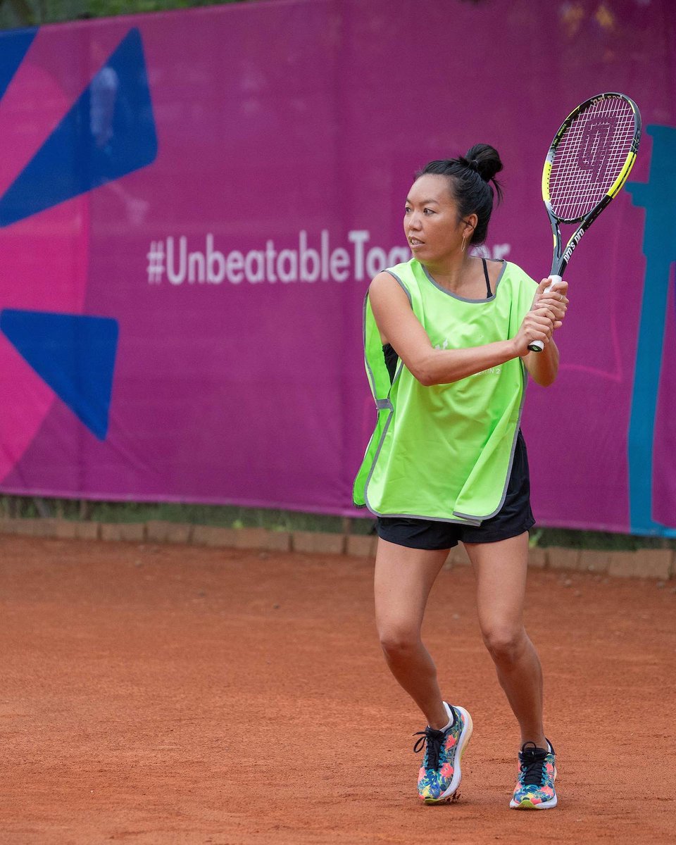 Vania King tweet media