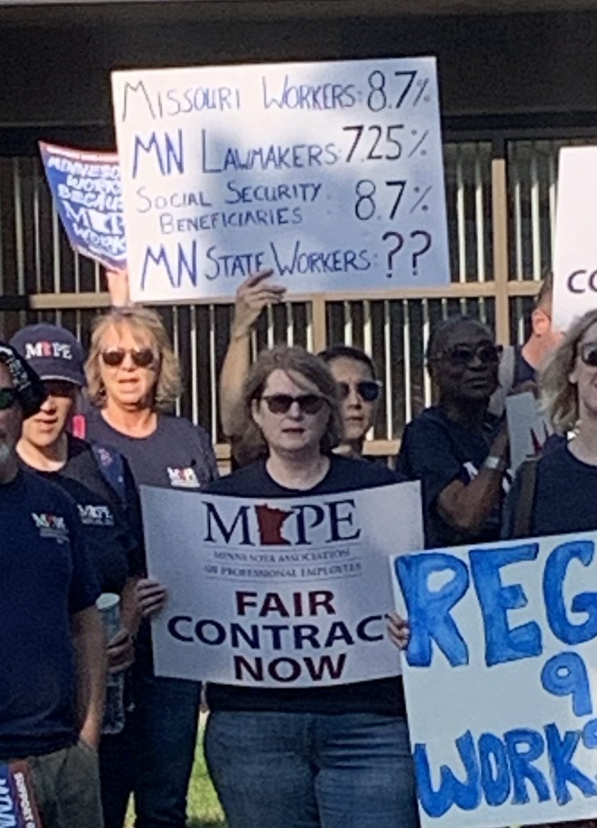 MapePresident's tweet image. So true…
A 10% raise this year and next would put our state workers back at the same buying power they had in 2001. But MMB is holding strong at 2%. #MAPEContract #MAPEStrong
