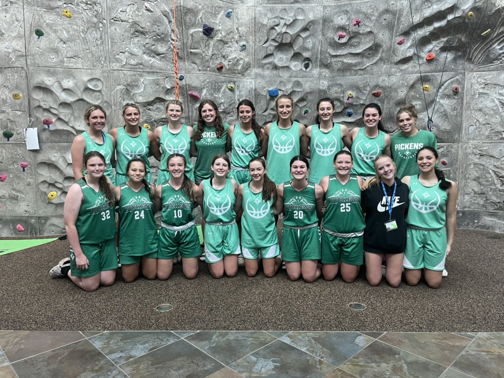 nettesbball's tweet photo. What a great week at camp, big wins and big losses but always growing as a team and teammates. These ladies represented Nettes nation at its best. Ready to head home! #Nettes #NinjyChop https://t.co/bEKVMoogLy
