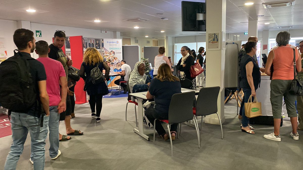 isabelle_rouby's tweet image. 👍190 candidats ont rencontrés les employeurs 👏👏aux équipes de @poleemploi_RCVL #OrléansSud.
A suivre pour les périodes d immersion🏆🎯emploi