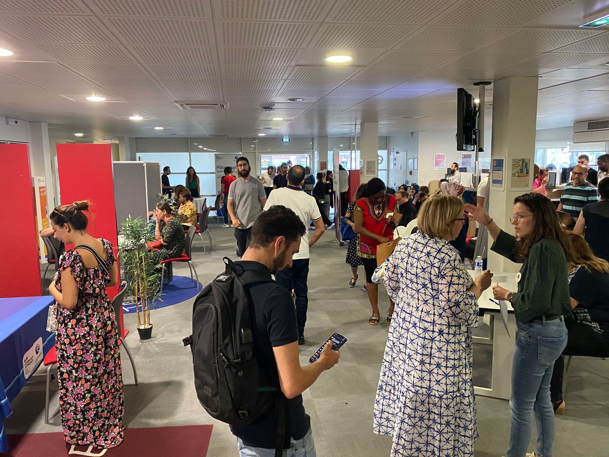 isabelle_rouby's tweet image. 👍190 candidats ont rencontrés les employeurs 👏👏aux équipes de @poleemploi_RCVL #OrléansSud.
A suivre pour les périodes d immersion🏆🎯emploi