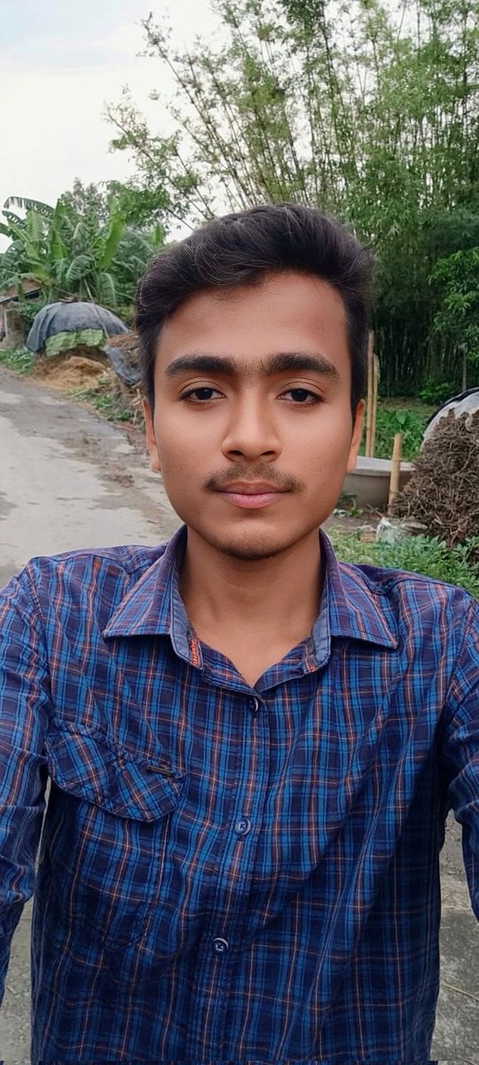 Musaraf24054429's tweet photo. মন্দ সমাজের চেয়ে, নির্জনতা অনেক ভালো। https://t.co/PH5O5TcKpE