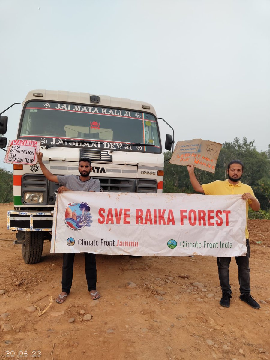ClimateFrontJMU's tweet photo. On 20th June 2023 (Tuesday), Day 4 of Save Raika protests, Three volunteers including two from Jammu city and one from Raika Village continued protest against the chopping of LUNGS OF JAMMU, Raika forest.
#saveraikaforest #lastdaysofraika #savetrees #sustainability #nature https://t.co/rszUXRb0Vj