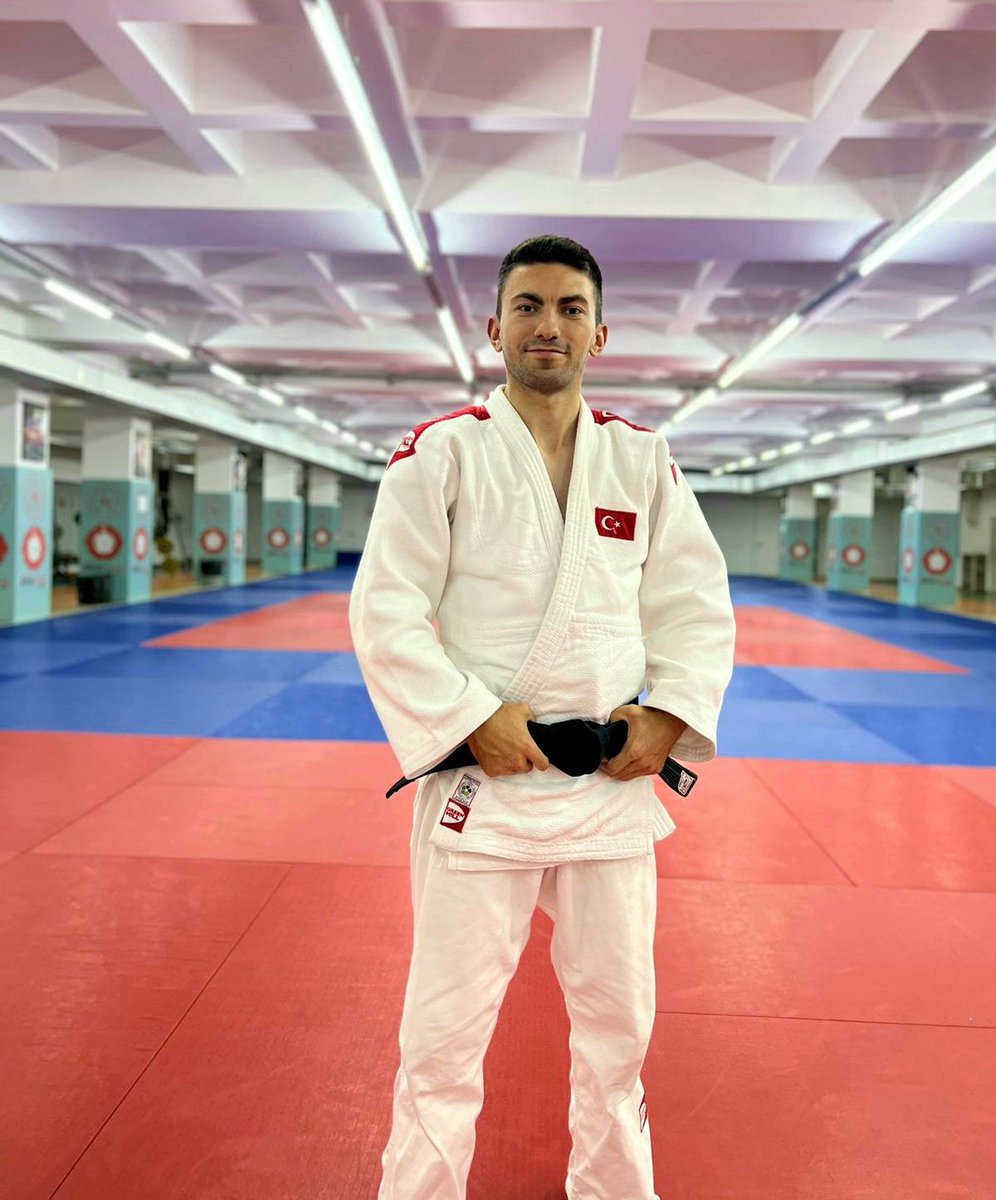 judokadogan's tweet photo. 1.Kademe 🥋✅
#judo https://t.co/jf7YrwT9Pb