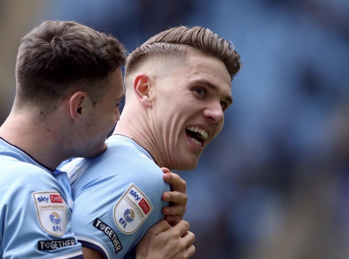 Viktor Gyökeres future, key hours/days ahead. Decision has not been made by player and his camp — potential free transfer in 2024 being discussed. 🇸🇪

Coventry owner, asking for huge amount with just 1 year left on contract. Fulham, Wolves, West Ham &amp; Sporting are ready to push.