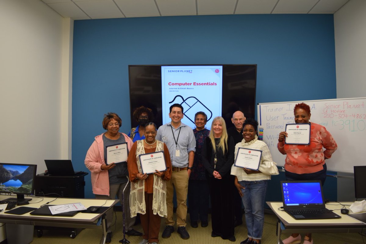 OlderAdultsTech's tweet image. Congrats to the graduates of the &quot;Computer Essentials&quot; course hosted by @TheSeniorSource! Want to bring @SeniorPlanet programs to your area? Register for the next licensing info session Thurs, June 22, at 2:00 PM EDT: spr.ly/6015O7pF3.

#TechnologyForGood #LifelongLearner